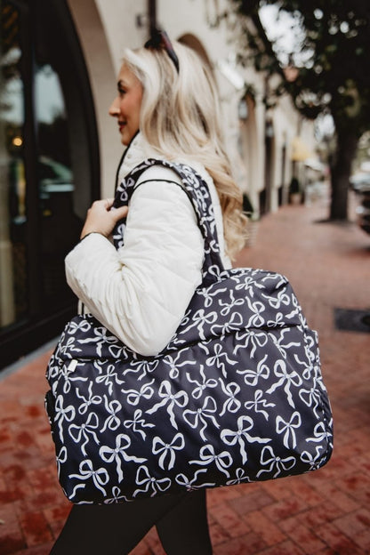 Black & White Bows Women's Weekender Bag