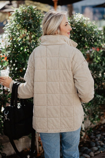 Beige Lightweight Women's Quilted Jackets