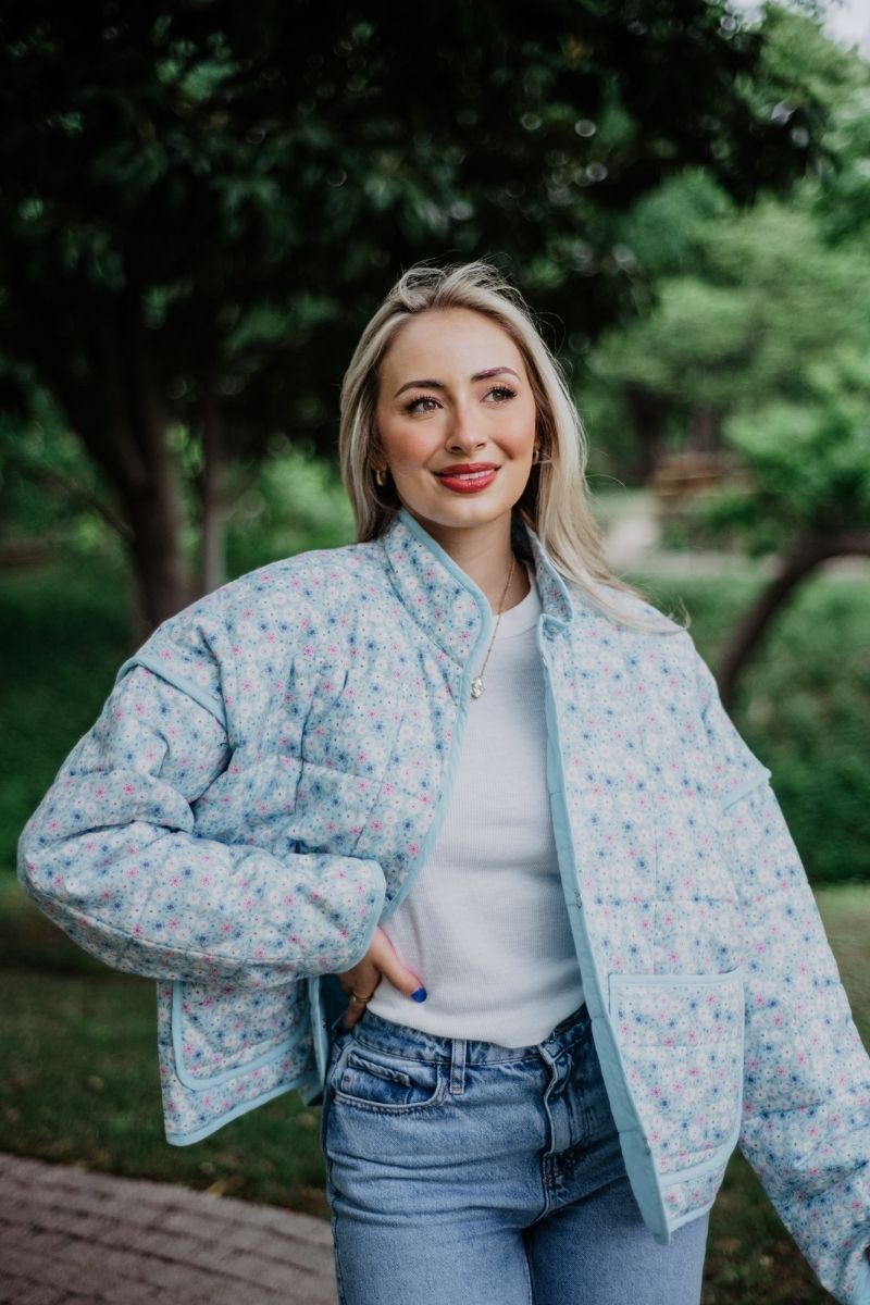 Light Blue Dainty Floral Lightweight Quilted Jacket